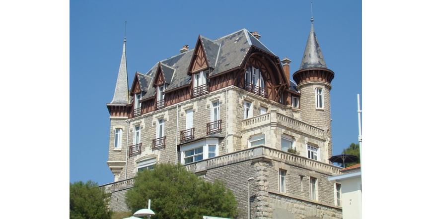 Биариц